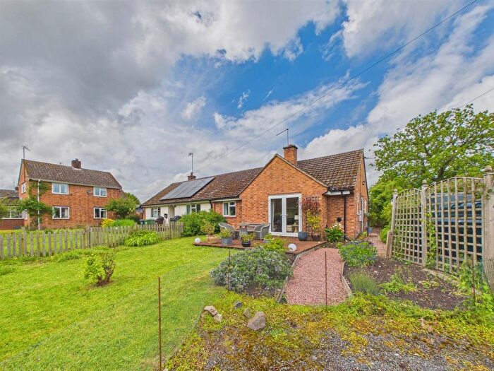 2 Bedroom Semi-Detached Bungalow For Sale In Quay Lane, Earls Croome, Worcester, WR8