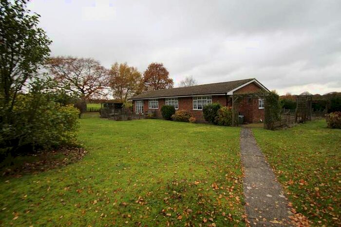 4 Bedroom Bungalow For Sale In Birchwood Lane, Sevenoaks, Kent, TN14