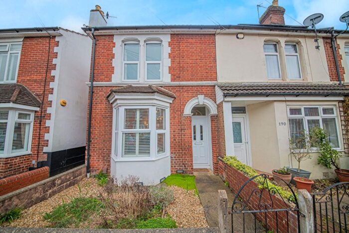 3 Bedroom End Of Terrace House For Sale In Market Street, Eastleigh, SO50