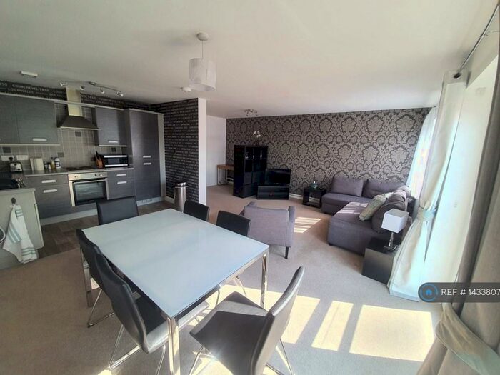 2 Bedroom Flat To Rent In Riverside Drive, Lincoln, LN5