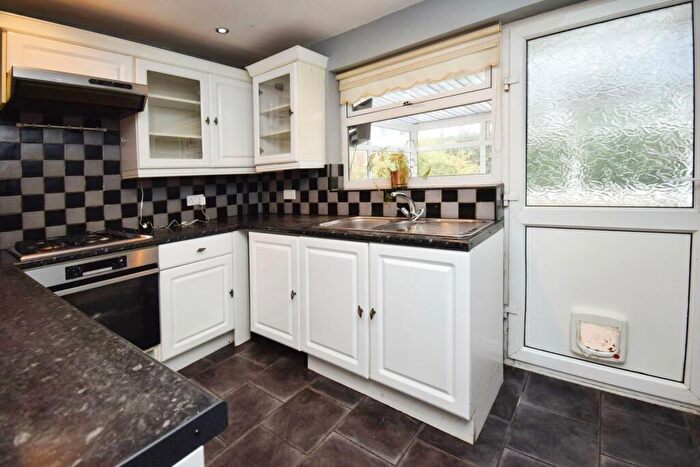 2 Bedroom Detached Bungalow For Sale In Moseley Road, Spital, CH63