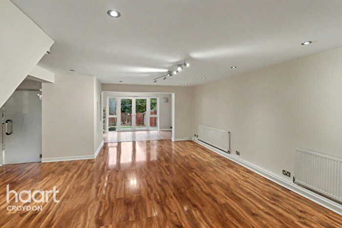 4 Bedroom Terraced House To Rent In Chichester Road, Croydon, CR0