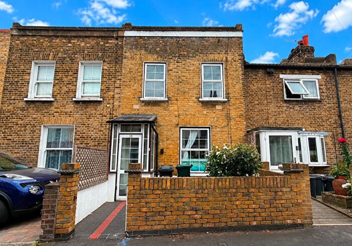 3 Bedroom Terraced House For Sale In Palestine Grove, Colliers Wood, London, SW19