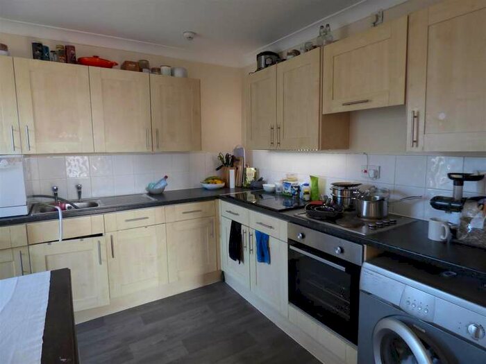 1 Bedroom Flat To Rent In Town Pier, Gravesend, DA11