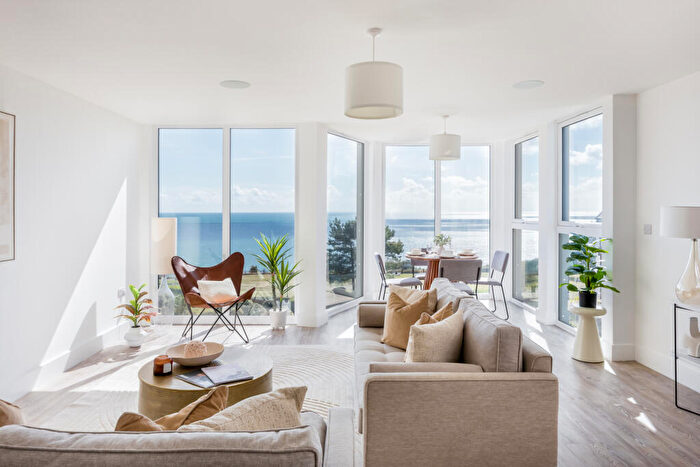 3 Bedroom Penthouse For Sale In Bournemouth, Dorset, BH2