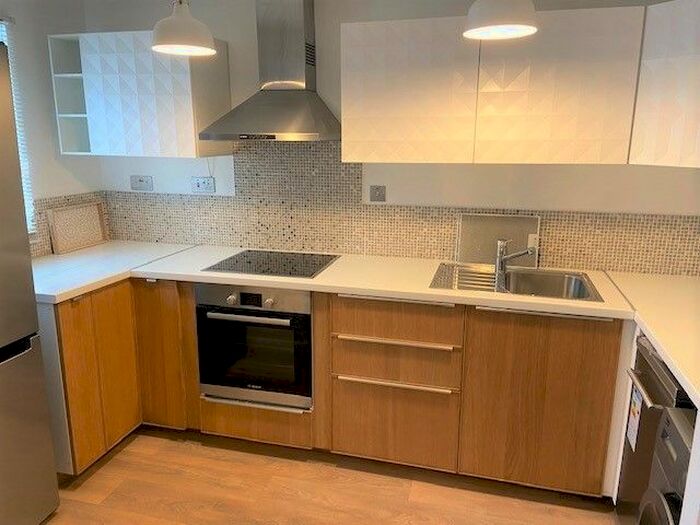 1 Bedroom Maisonette To Rent In Springwood Crescent, Edgware, HA8