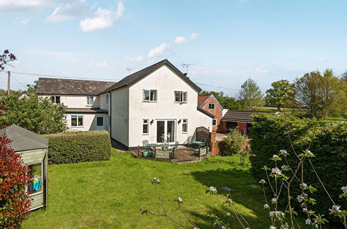 5 Bedroom Detached House For Sale In Uffculme Road, Willand, Cullompton, Devon, EX15