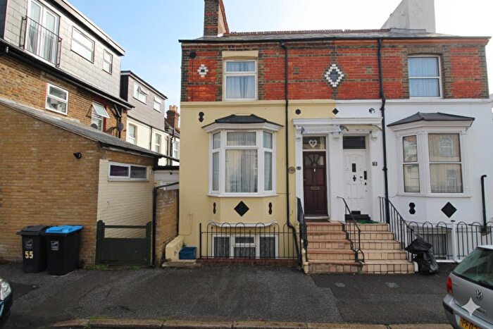 4 Bedroom Semi-Detached House For Sale In Denmark Road, Ramsgate, CT11