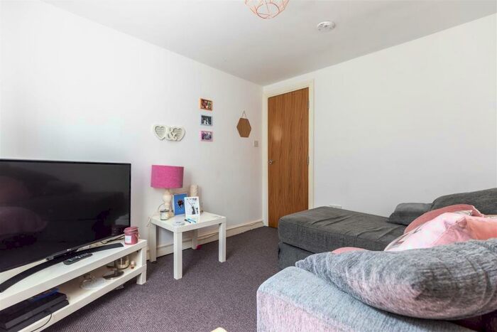 1 Bedroom Flat To Rent In **Including Electric** Otterburn Villas, Jesmond, NE2