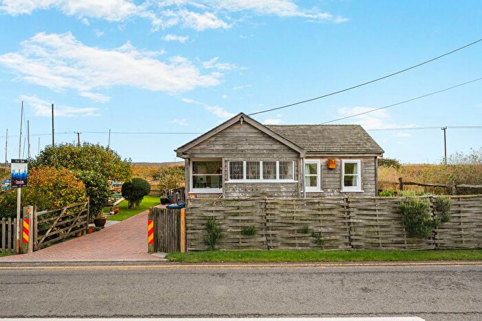 1 Bedroom Bungalow For Sale In Faversham Road, Seasalter, Whitstable, CT5