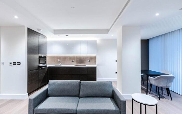 1 Bedroom Apartment To Rent In Prince Albert Road, St John's Wood, London, NW8