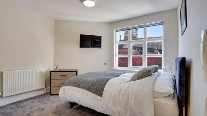 1 Bedroom Flat To Rent In Church Street, Kidderminster, DY10