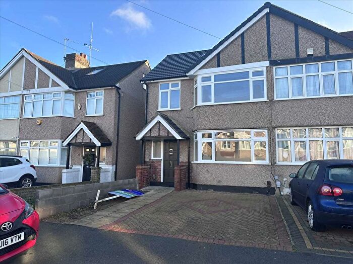 5 Bedroom End Of Terrace House To Rent In Denecroft Crescent, Hillingdon, UB10