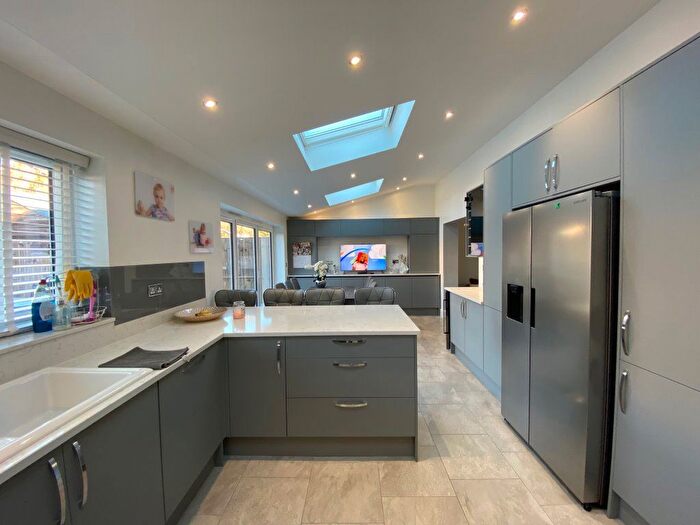 4 Bedroom Property To Rent In The Lawns, Stevenage, Hertfordshire, SG2