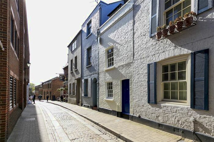 2 Bedroom Terraced House To Rent In Water Lane, Richmond, Surrey, TW9