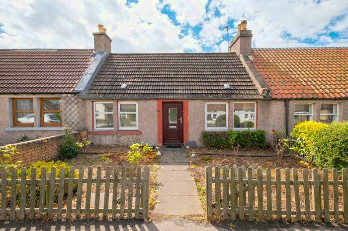 1 Bedroom Terraced Bungalow For Sale In Main Street, Dairsie, KY15