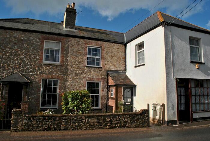2 Bedroom Terraced House To Rent In Blagdon Hill, Taunton, TA3