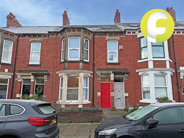 2 Bedroom Flat To Rent In Biddlestone Road, Newcastle Upon Tyne, NE6