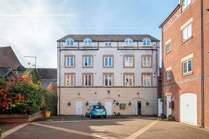 2 Bedroom Flat For Sale In Chantry Mews, Bridge Street, Morpeth, NE61