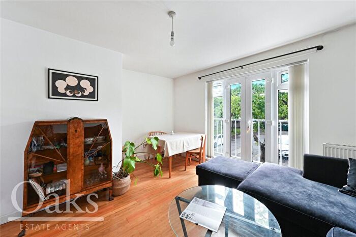 2 Bedroom Maisonette For Sale In Carnac Street, West Norwood, SE27