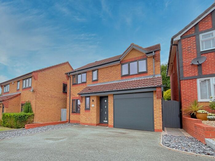 4 Bedroom Detached House For Sale In Bridgwater Close, Dawley, Telford, TF4