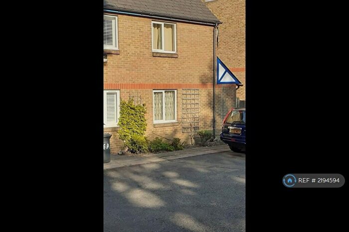 2 Bedroom End Of Terrace House To Rent In Sydenham Hill, London, SE26