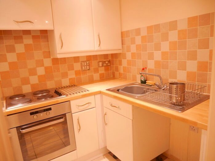 1 Bedroom Flat To Rent In Rozel House, Birnbeck Road, Weston-Super-Mare, BS23