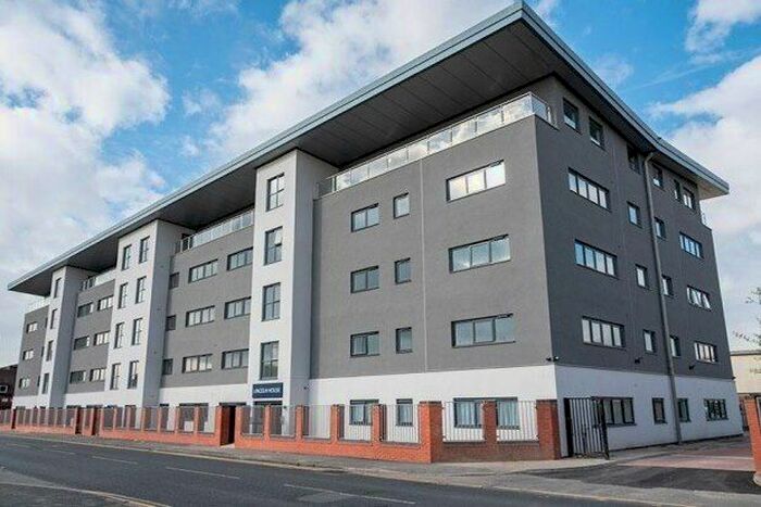 2 Bedroom Flat To Rent In Nelson Street, Bolton, BL3