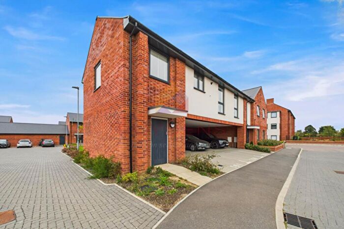 2 Bedroom Maisonette For Sale In Doughton Road, Kelvedon, CO5