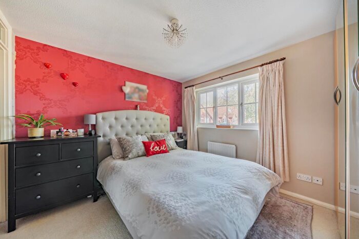 5 Bedroom Detached House For Sale In Woking, Surrey, GU22