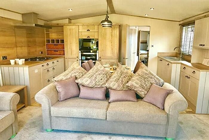 Park Home For Sale In Hillway Road, Bembridge, PO35