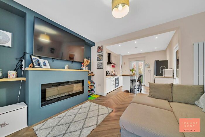 3 Bedroom Terraced House For Sale In Ffrwd Terrace, Llanbradach, CF83