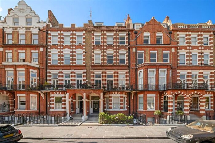 2 Bedroom Flat For Sale In Bramham Gardens, Earls Court, SW5