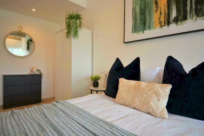 1 Bedroom Flat To Rent In Elder Gate, Central Milton Keynes, MK9