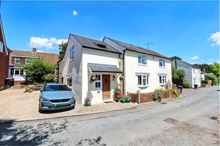 4 Bedroom Detached House For Sale In Froghall Lane, Walkern, Stevenage, SG2