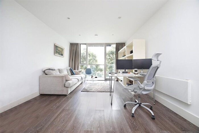 1 Bedroom Flat To Rent In Leman Street, London, E1