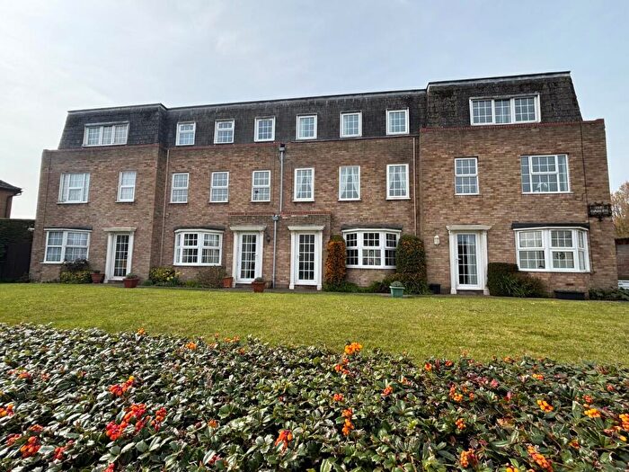 2 Bedroom Flat To Rent In Old North Road, Royston, SG8