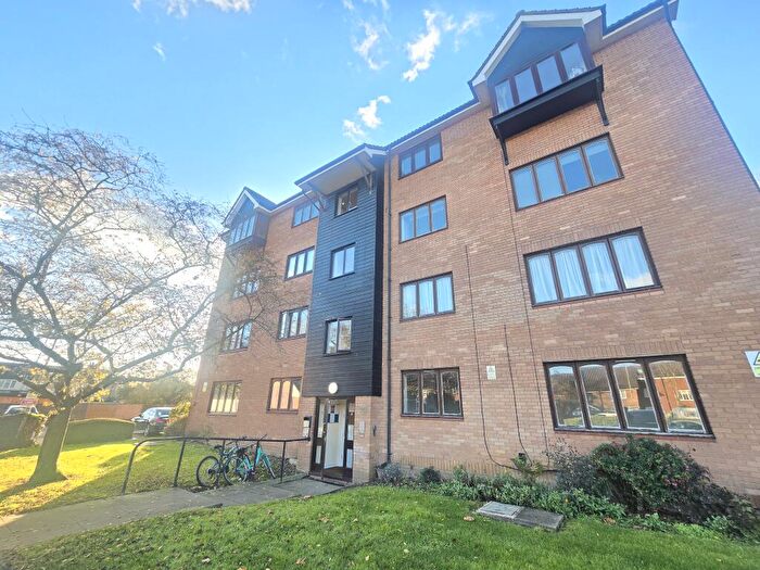 1 Bedroom Flat To Rent In Shepley Mews, Enfield, EN3