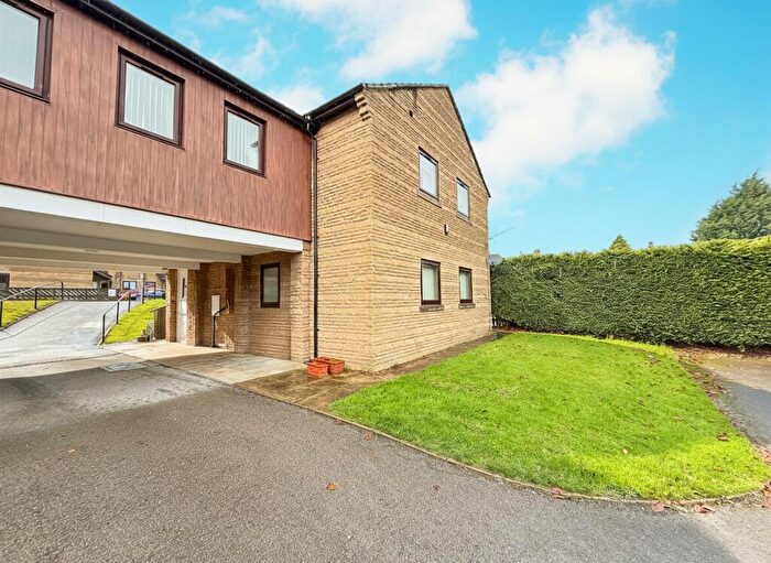 2 Bedroom Apartment For Sale In Carlile Street, Meltham, HD9