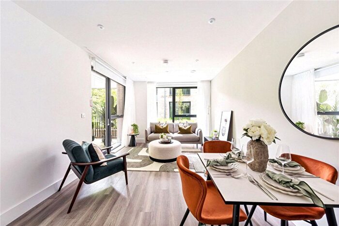 2 Bedroom Flat For Sale In Firth House, Heathside, Greenwich, London, SE10