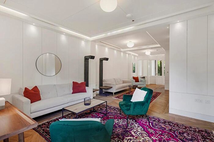 4 Bedroom Flat To Rent In Chapel Lofts, Belmont Street, Camden, NW1