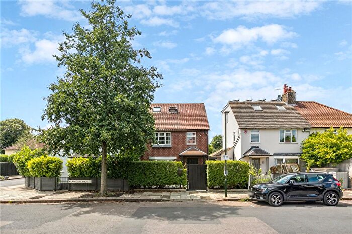 4 Bedroom Semi Detached House For Sale In Kilmington Road, Barnes, London, SW13