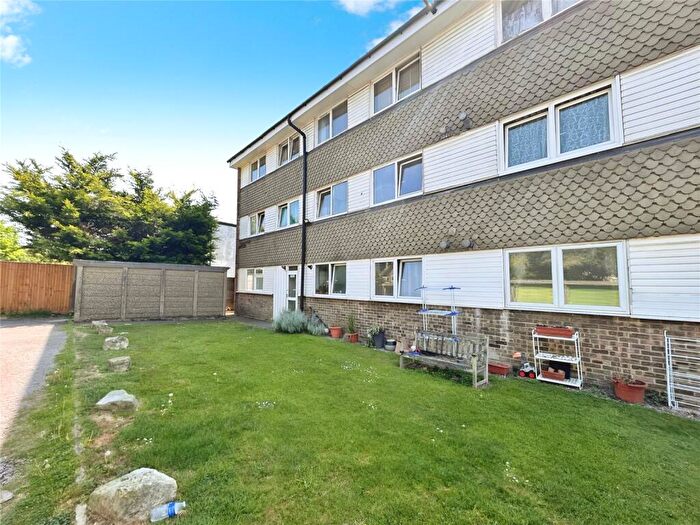 2 Bedroom Flat To Rent In Idmiston Road, Worcester Park, KT4