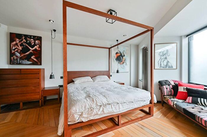 3 Bedroom Terraced House To Rent In Crawthew Grove, East Dulwich, London, SE22