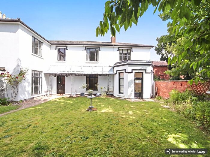 2 Bedroom Flat For Sale In School Lane, Upton-Upon-Severn, WR8