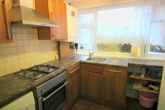 2 Bedroom Flat To Rent In Knox Road, London, E7