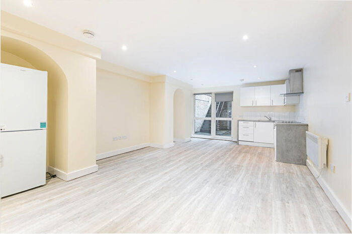 Studio To Rent In Lower Addiscombe Road, Addiscombe, CR0