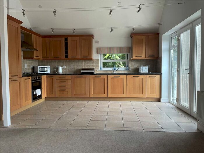 2 Bedroom Flat To Rent In Gadwall Rise, Hayle, Cornwall, TR27