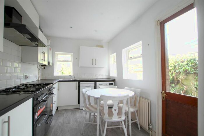 2 Bedroom Terraced House To Rent In Northfield Road, London, W13