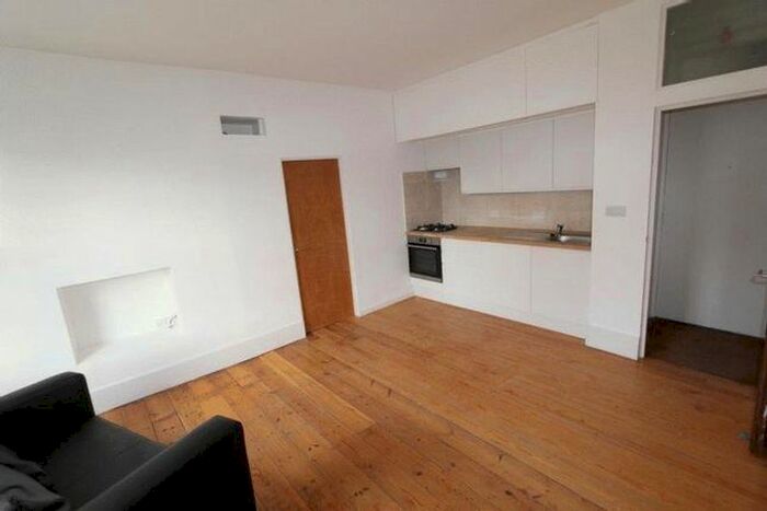 1 Bedroom Flat To Rent In Essex Road, London, N1